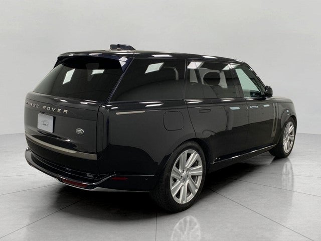 2022 Land Rover Range Rover P400 SE LWB 7 Seat