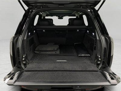 2024 Land Rover Range Rover P615 SV SWB