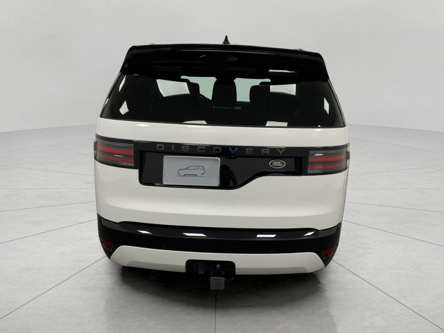 2024 Land Rover Discovery P300 Dynamic SE