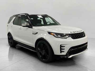 2024 Land Rover Discovery P300 Dynamic SE