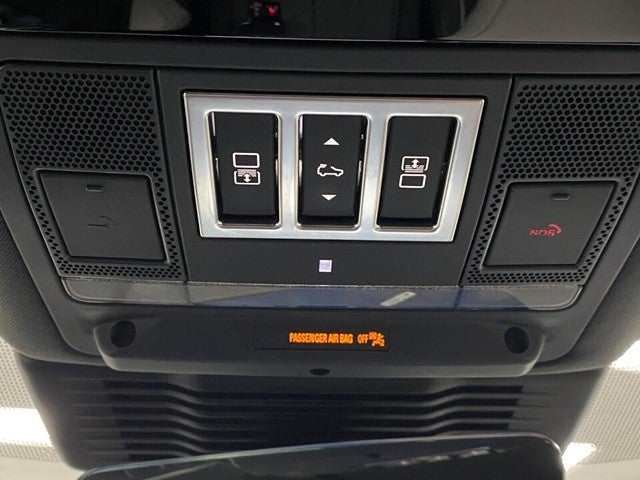 2024 Land Rover Discovery P300 Dynamic SE