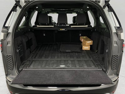 2024 Land Rover Discovery P300 Dynamic SE