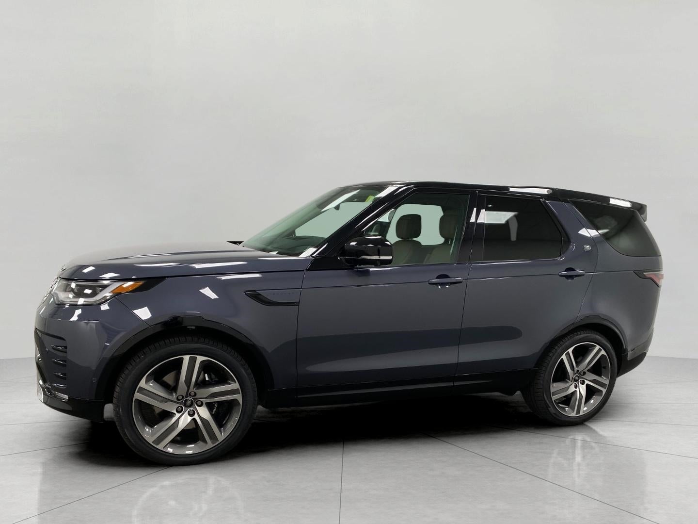 2025 Land Rover Discovery P360 Metropolitan Edition