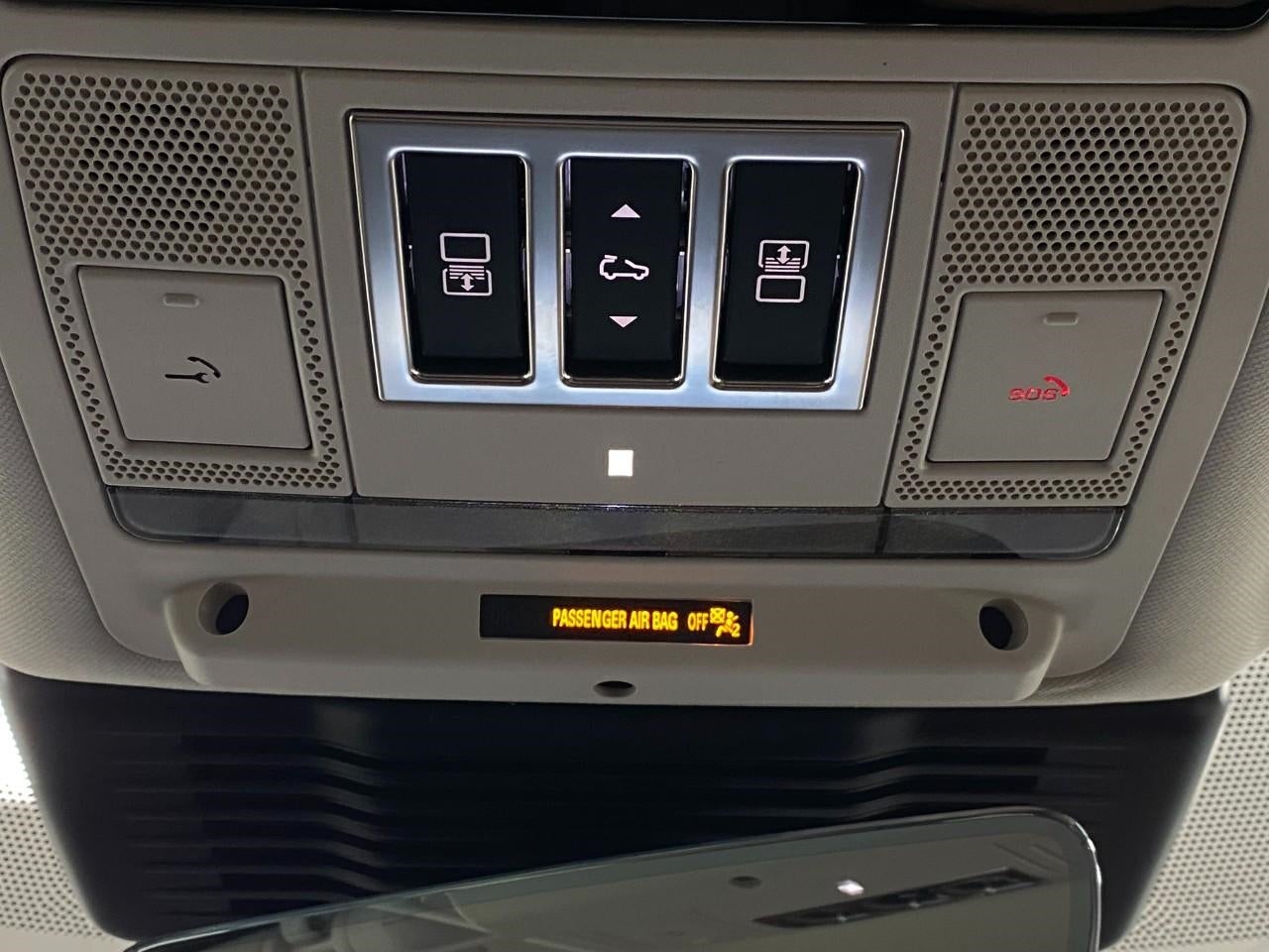 2025 Land Rover Discovery P360 Metropolitan Edition