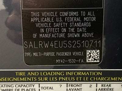 2025 Land Rover Discovery P360 Metropolitan Edition