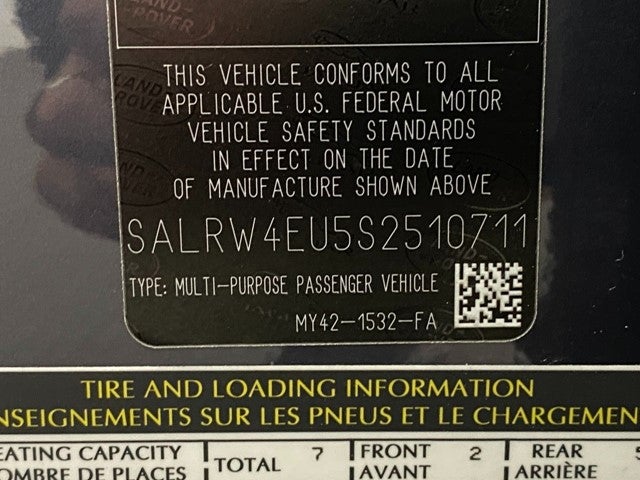 2025 Land Rover Discovery P360 Metropolitan Edition