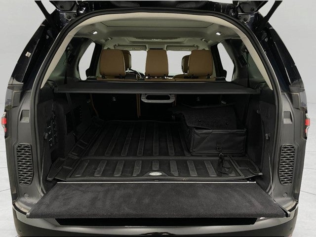 2025 Land Rover Discovery P360 Metropolitan Edition