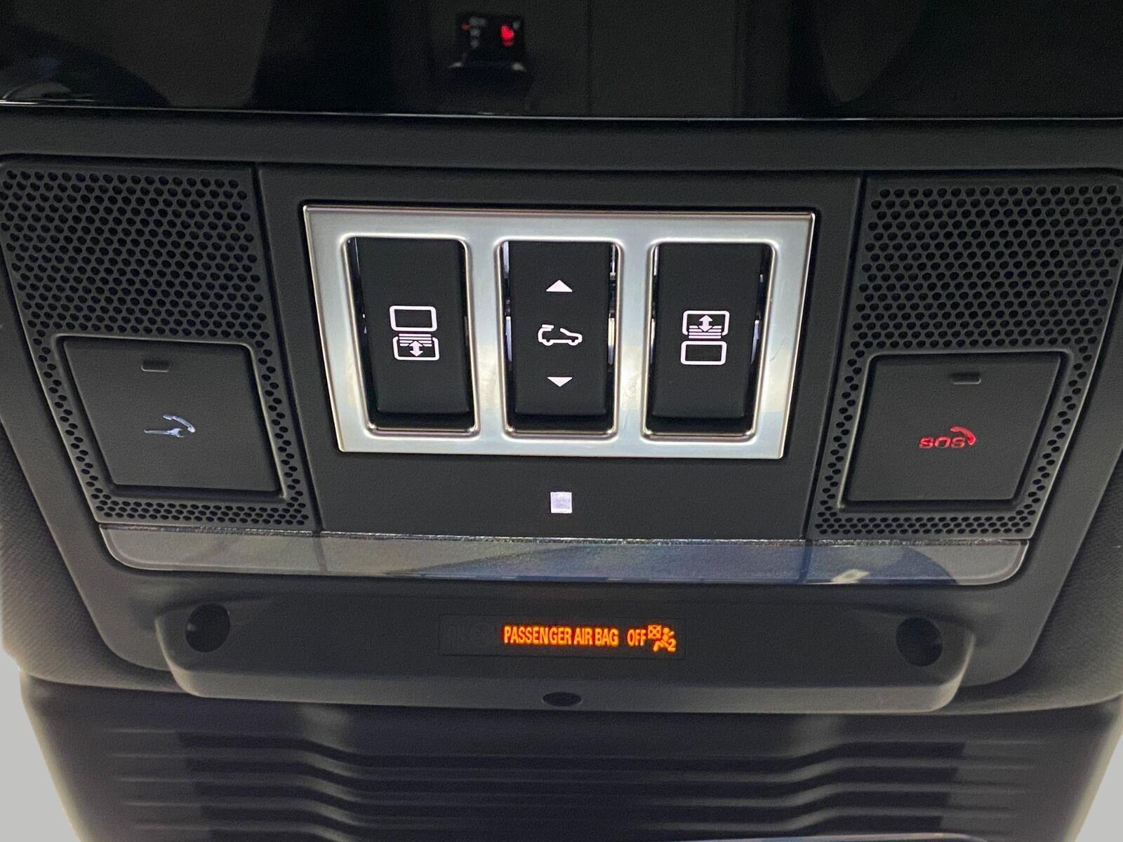 2026 Land Rover Discovery Tempest Edition AWD