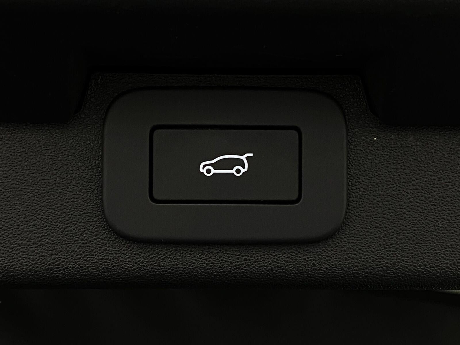2026 Land Rover Discovery Tempest Edition AWD