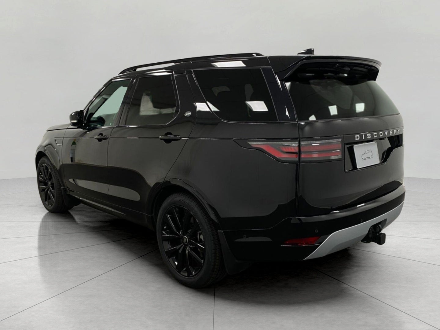 2026 Land Rover Discovery Tempest Edition AWD