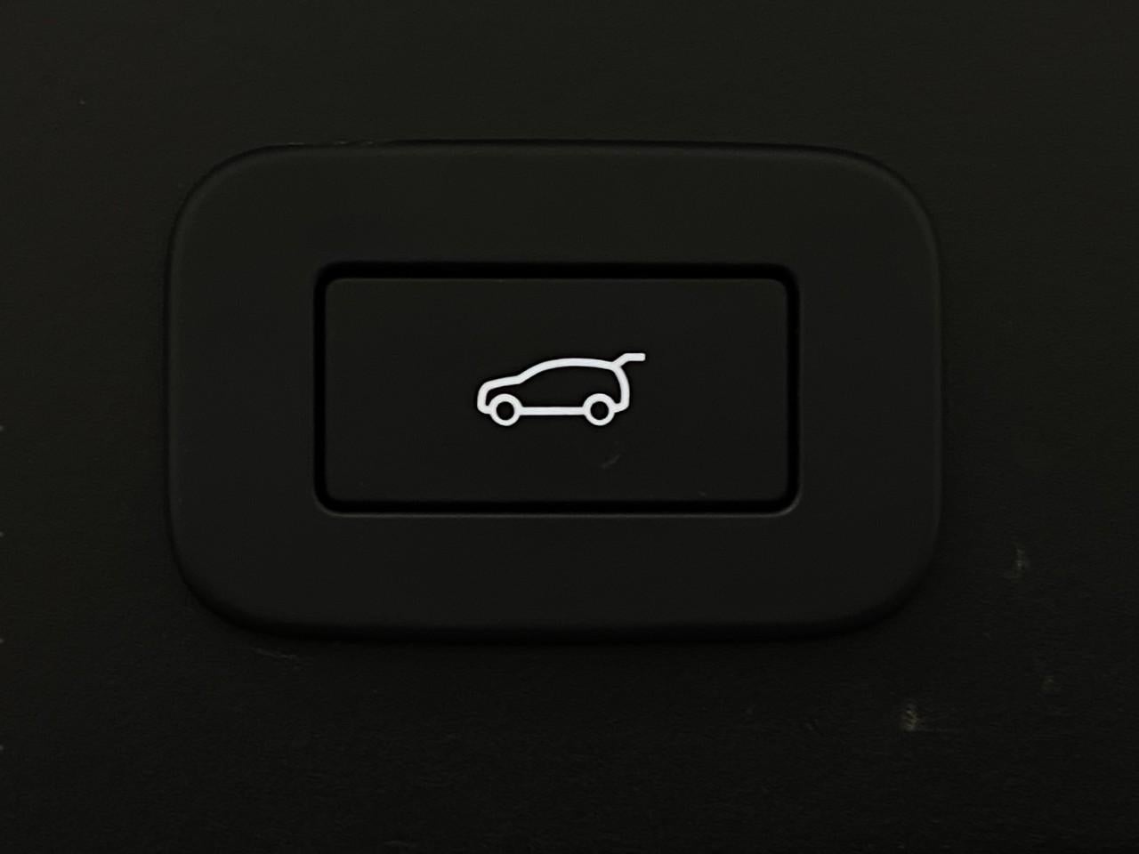 2026 Land Rover Range Rover Velar P400 Autobiography