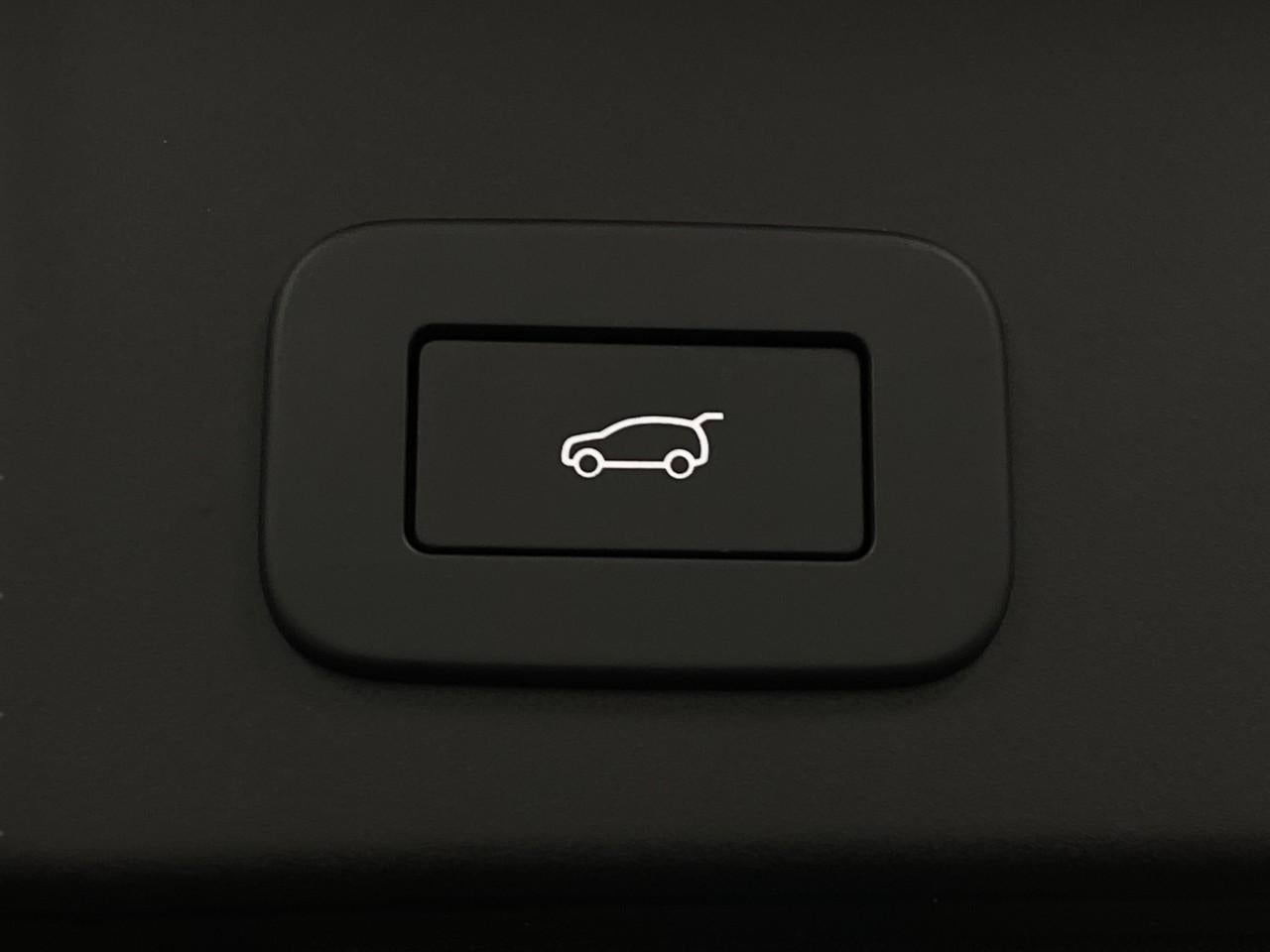 2026 Land Rover Range Rover Evoque Core S AWD