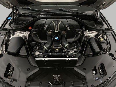 2019 BMW 5 Series M550i xDrive Sedan