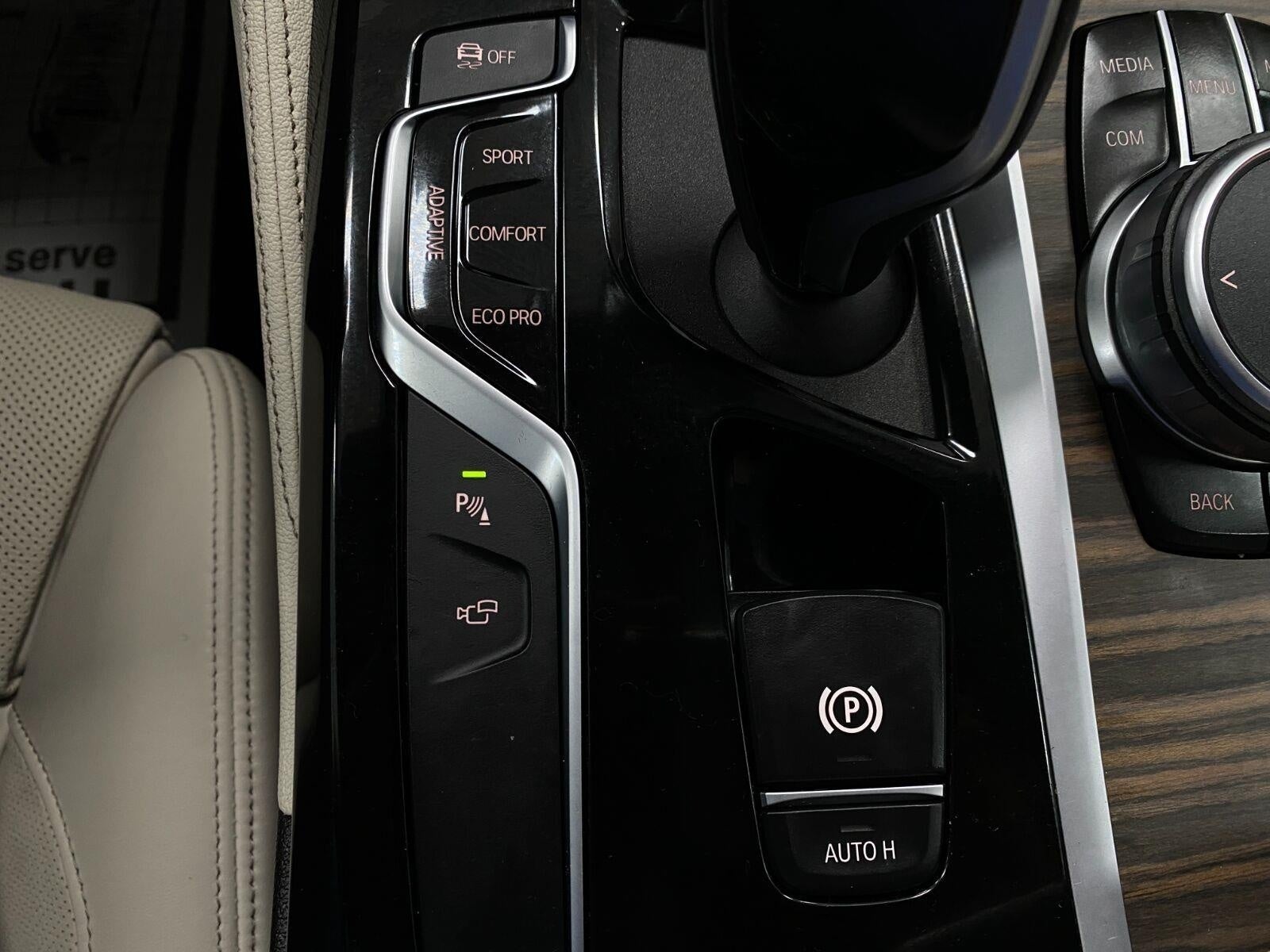 2019 BMW 5 Series M550i xDrive Sedan