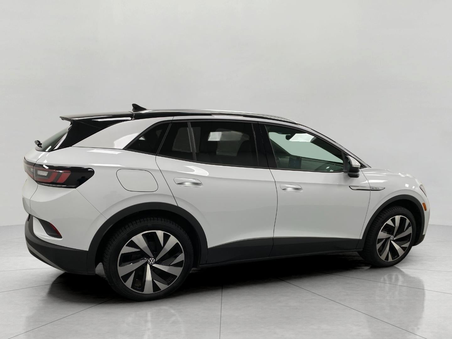 Used 2021 Volkswagen ID.4 PRO S with VIN WVGUNPE26MP062484 for sale in Appleton, WI