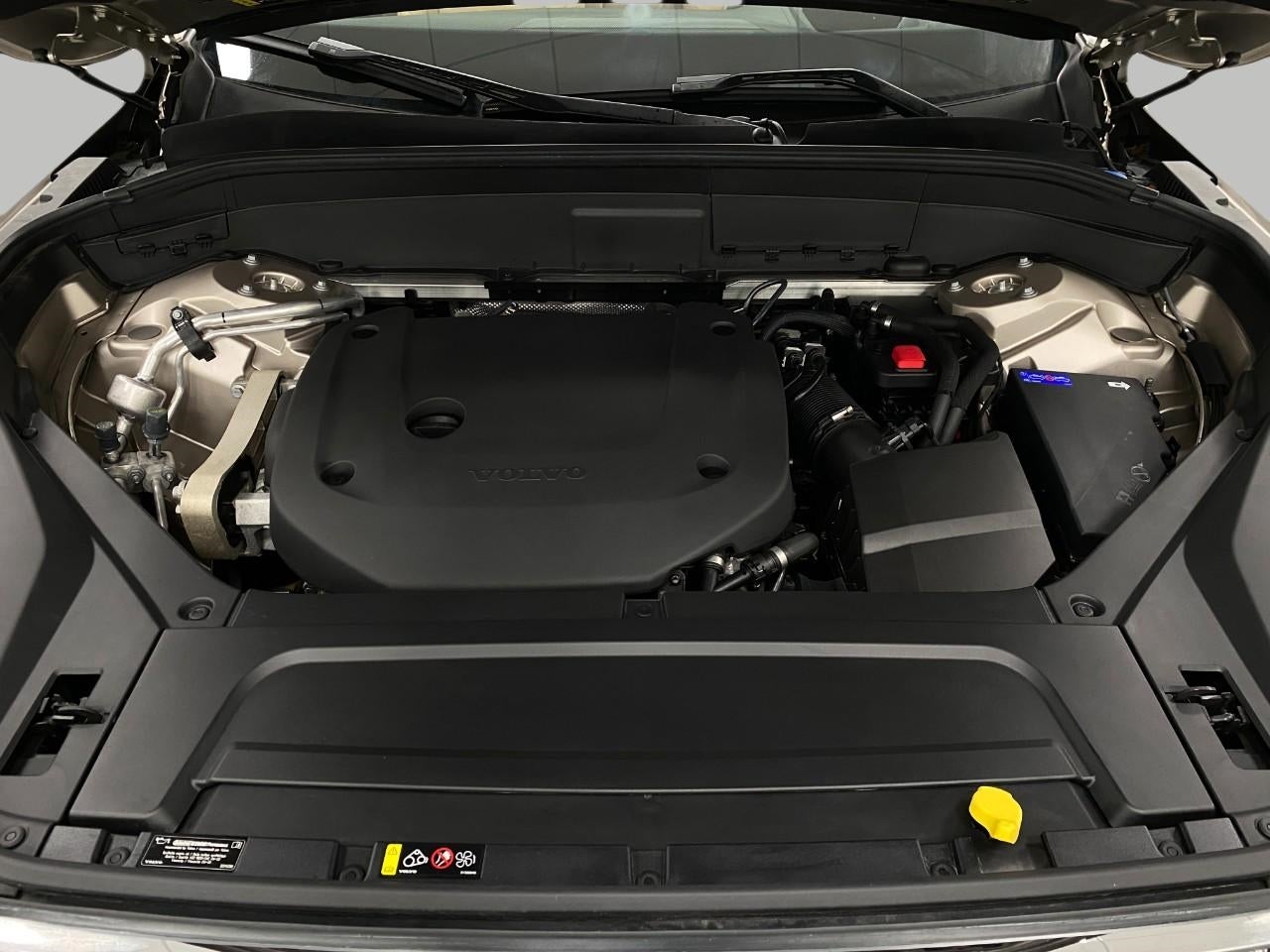 2023 Volvo XC90 B6 AWD Ultimate 7P