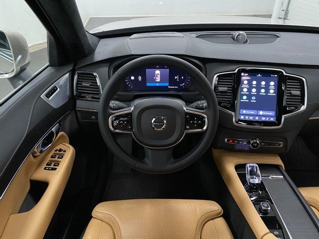 2023 Volvo XC90 B6 AWD Ultimate 7P