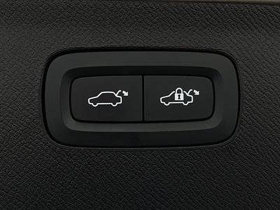 2023 Volvo XC90 B6 AWD Ultimate 7P