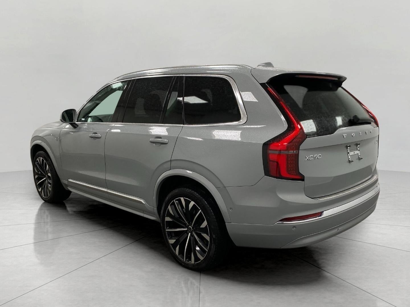 2026 Volvo XC90 Plus - Photo 45