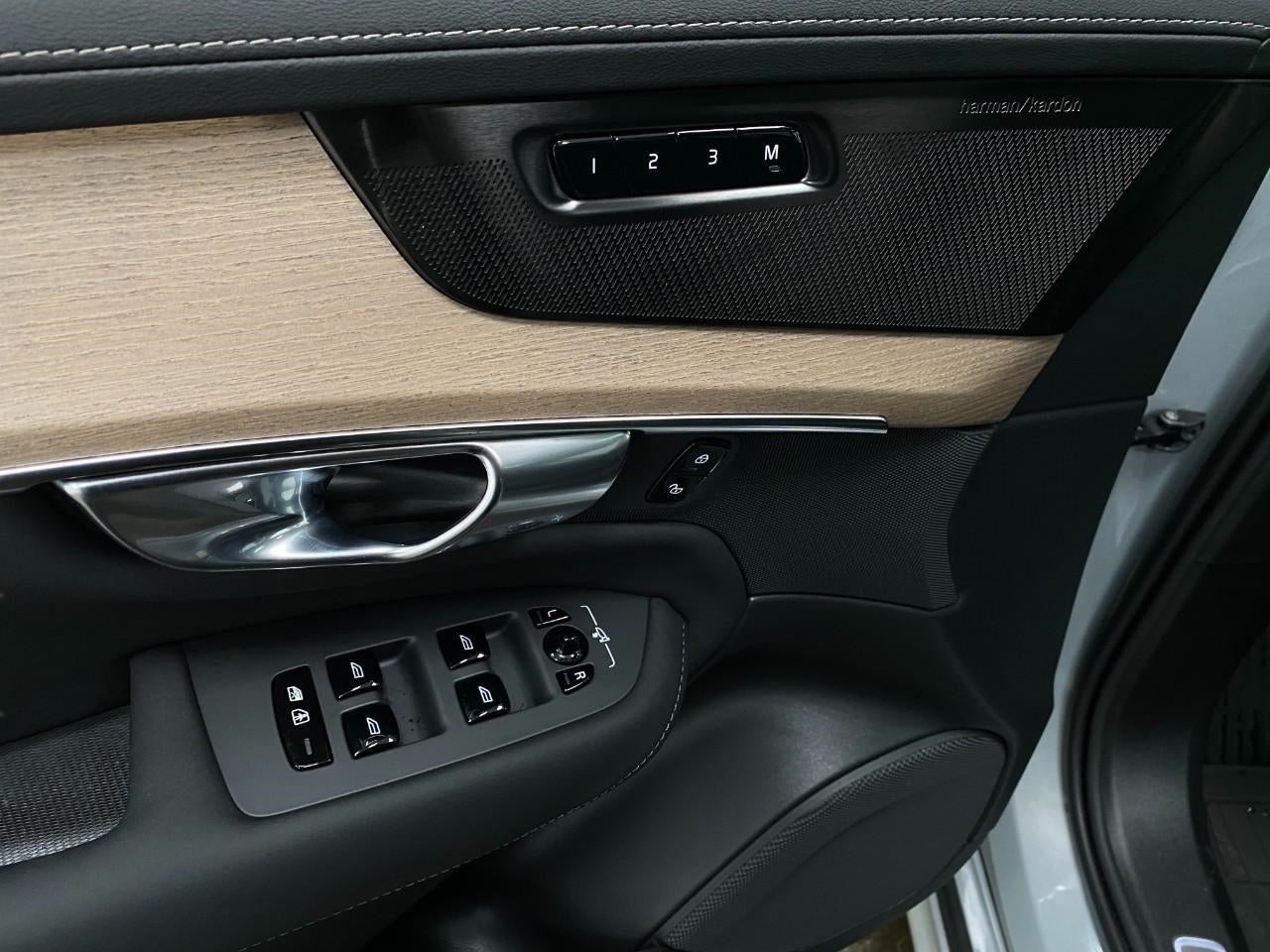 2026 Volvo XC90 Plus - Photo 71