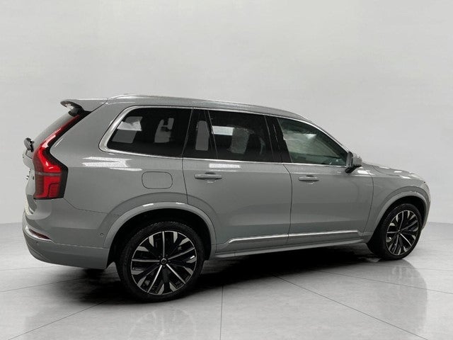 2026 Volvo XC90 B6 AWD Plus 7-Seater