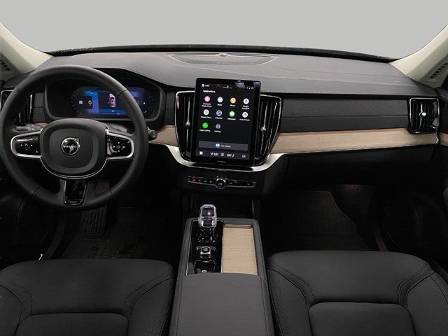 2026 Volvo XC90 B6 AWD Plus 7-Seater