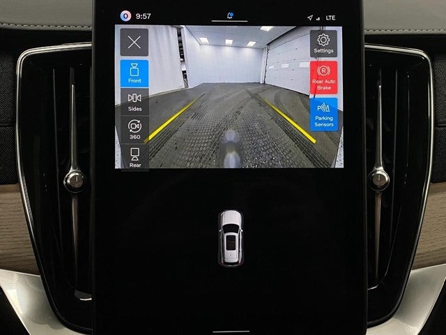 2026 Volvo XC90 B6 AWD Plus 7-Seater