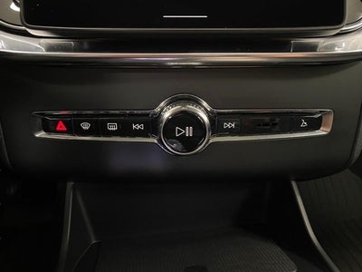 2026 Volvo XC90 B6 AWD Plus 7-Seater