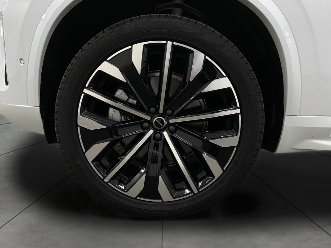 2026 Volvo XC90 B6 AWD Ultra 7-Seater