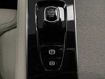 2026 Volvo XC90 B6 AWD Ultra 7-Seater