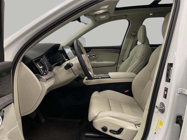 2026 Volvo XC90 B6 AWD Ultra 7-Seater