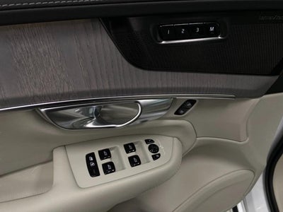 2026 Volvo XC90 B6 AWD Ultra 7-Seater