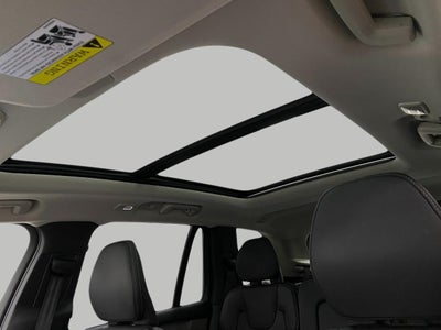 2026 Volvo XC90 B6 AWD Ultra Dark Theme 7-Seater