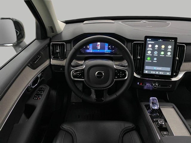 2026 Volvo XC90 B6 AWD Ultra Dark Theme 7-Seater