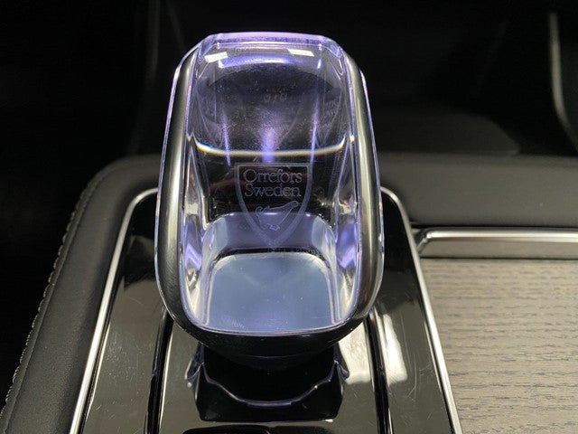 2026 Volvo XC90 B6 AWD Ultra Dark Theme 7-Seater