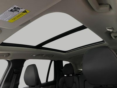 2026 Volvo XC90 B6 AWD Ultra Dark Theme 7-Seater