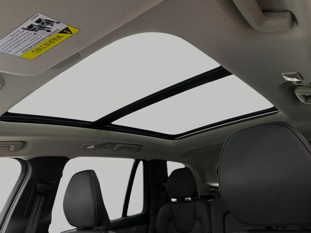 2026 Volvo XC90 B6 AWD Ultra Dark Theme 7-Seater