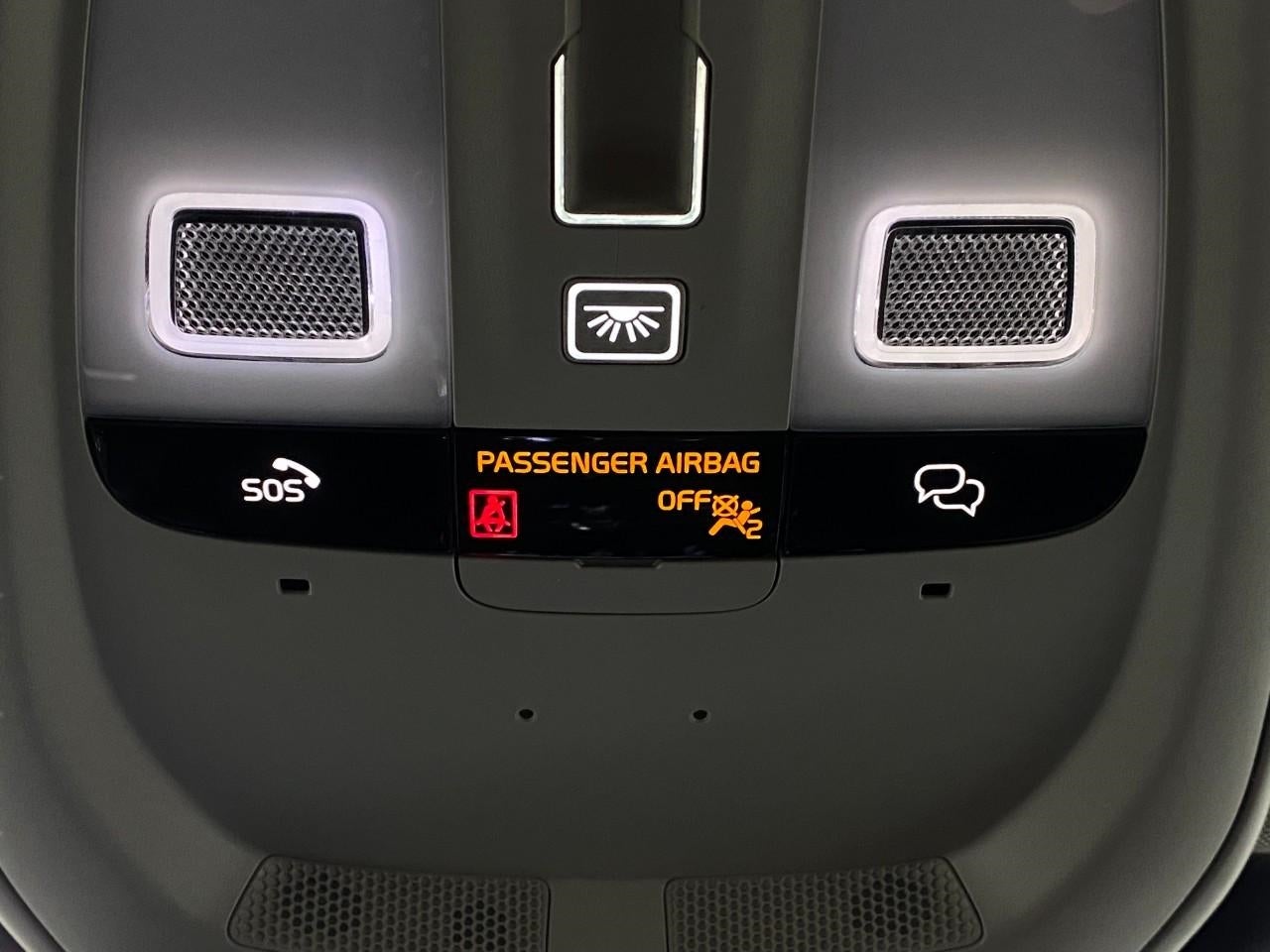 2023 Volvo XC60 B6 AWD Ultimate Bright Theme