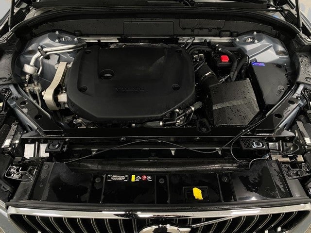 2023 Volvo XC60 B6 AWD Ultimate Bright Theme