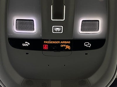 2023 Volvo XC60 B6 AWD Ultimate Bright Theme