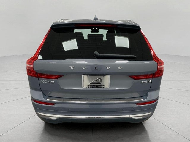 2023 Volvo XC60 B6 AWD Ultimate Bright Theme