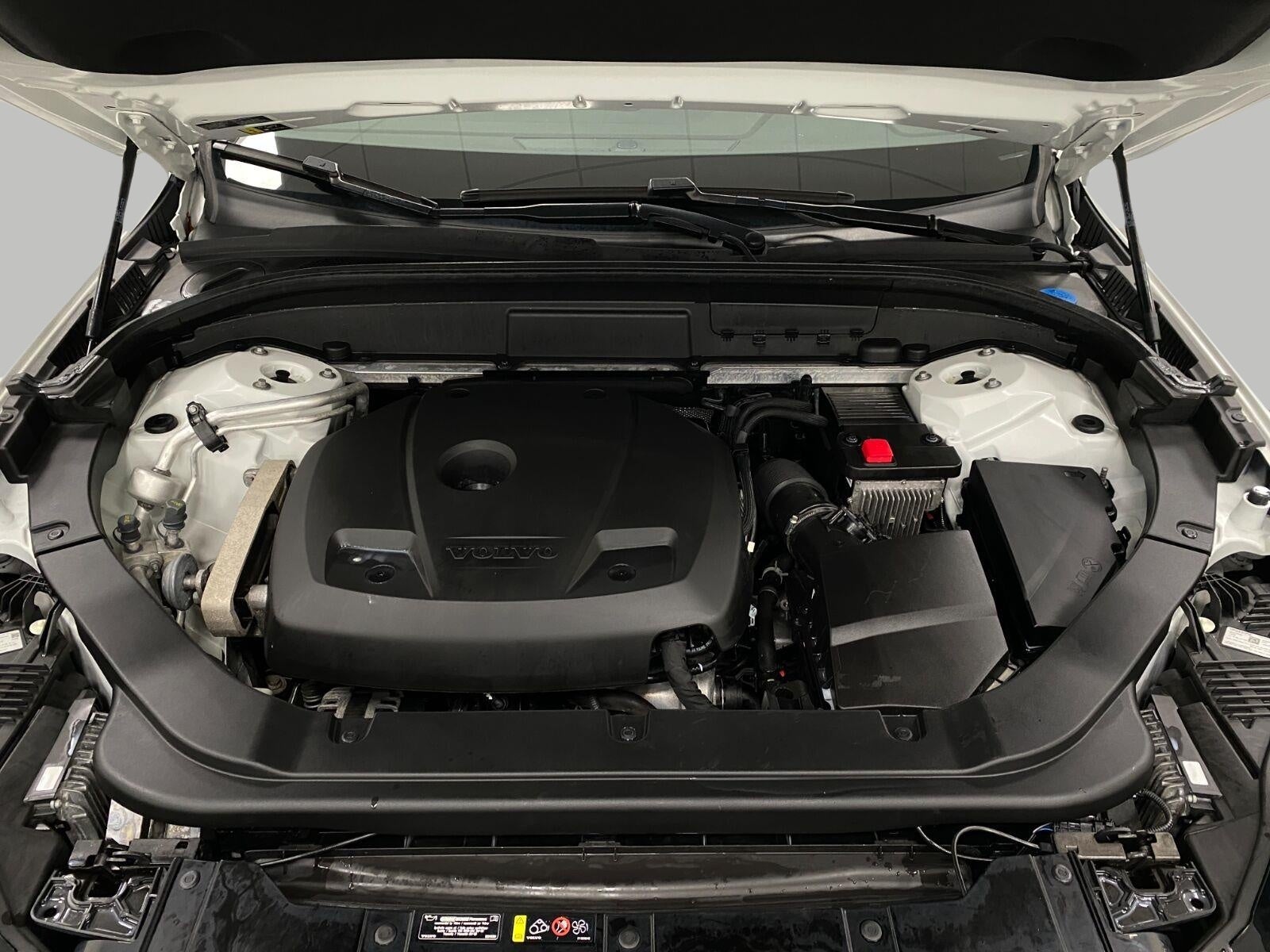 2020 Volvo XC60 T5 AWD Momentum