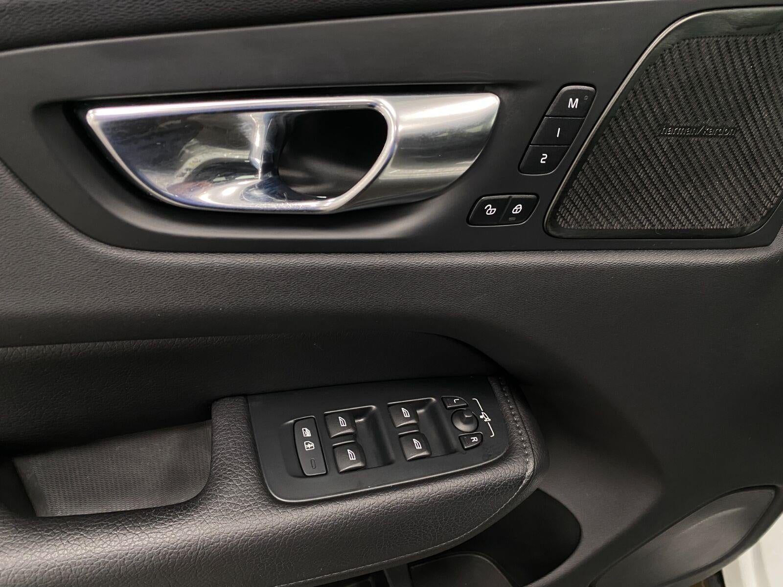 2020 Volvo XC60 T5 AWD Momentum