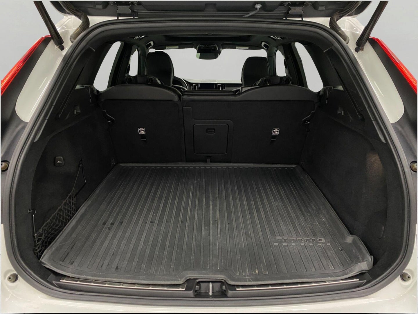 2020 Volvo XC60 T5 AWD Momentum