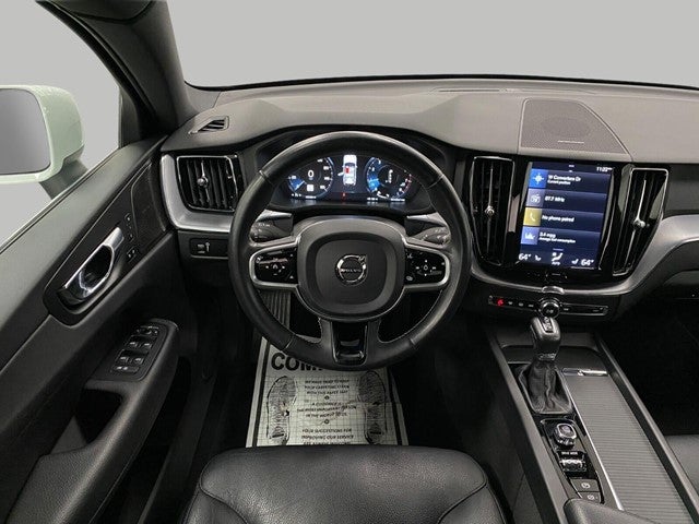 2020 Volvo XC60 T5 AWD Momentum