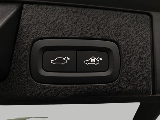 2020 Volvo XC60 T5 AWD Momentum