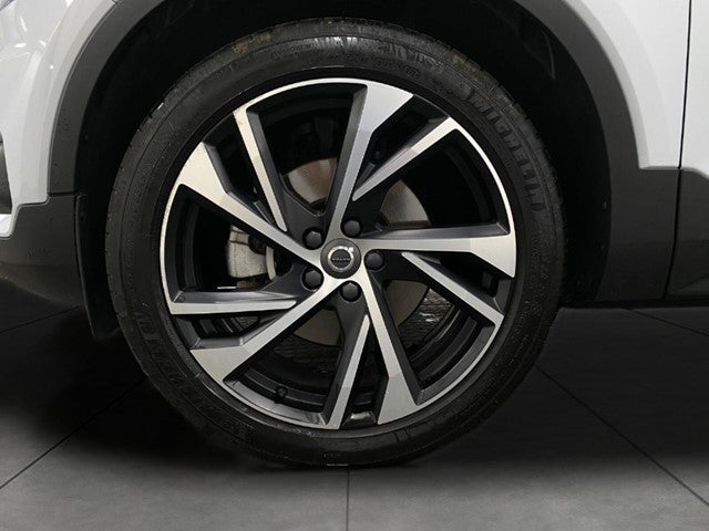 2020 Volvo XC40 T5 AWD R-Design