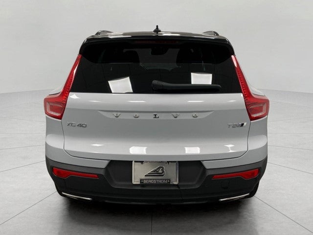 2020 Volvo XC40 T5 AWD R-Design