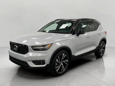 2020 Volvo XC40 T5 AWD R-Design