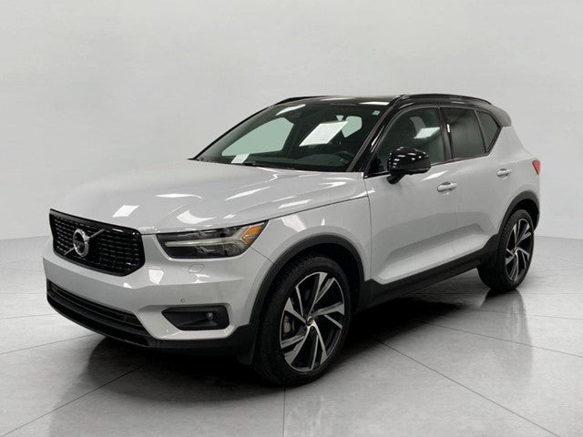 2020 Volvo XC40 T5 AWD R-Design